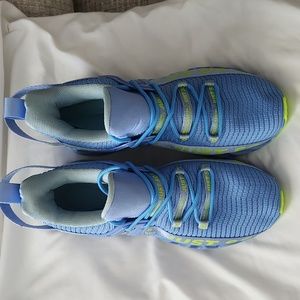 NWOT Just So So Light Blue Sneakers 39